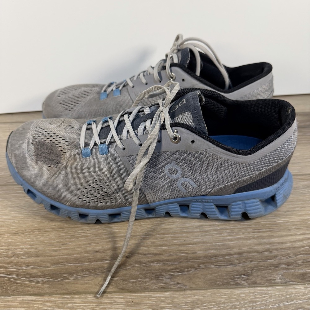 ON‎ Cloud X 5 Running Sneakers Shoes Men's Size 9 Grey Blue Lace Up Low Top